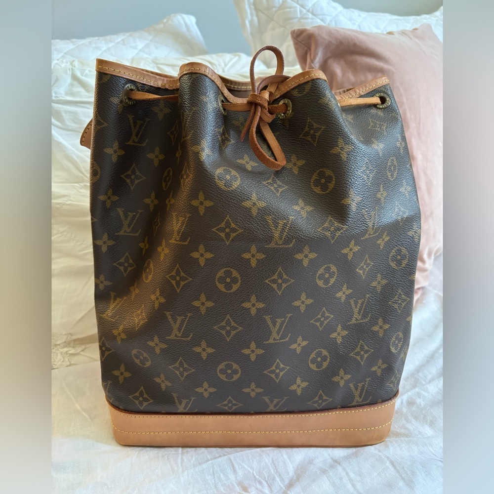 Authentic Louis Vuitton Monogram Noe Drawstring Bucket Bag EUC